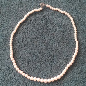 Fake pearl choker necklace